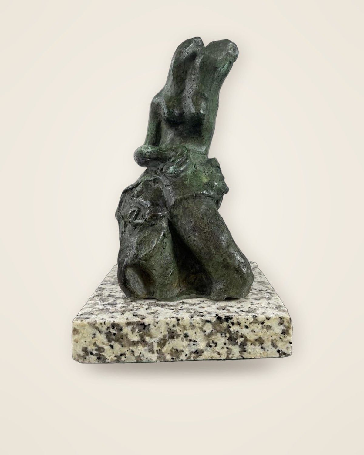 Femme Assise · Alexander Archipenko